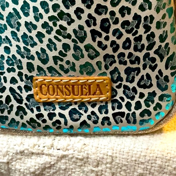 Consuelo Classic Kat Chica Tote - Picture 2 of 4